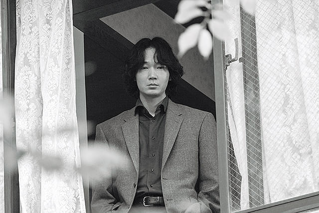 星と月は天の穴