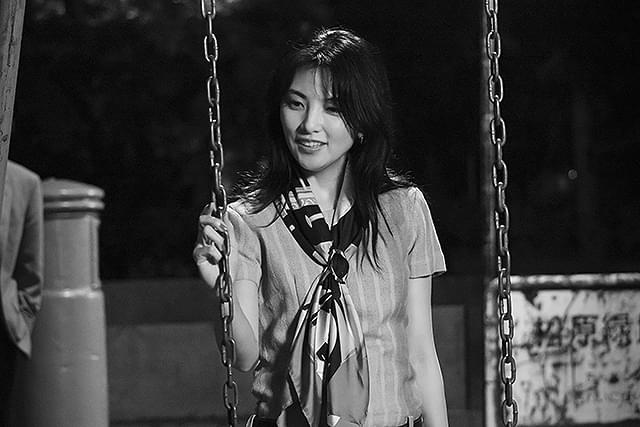 星と月は天の穴