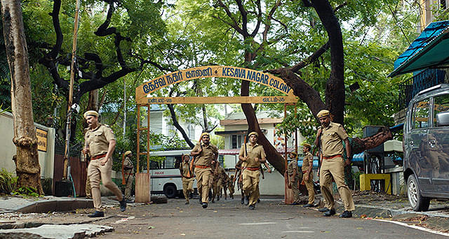 ツーリストファミリー