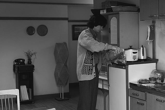 星と月は天の穴